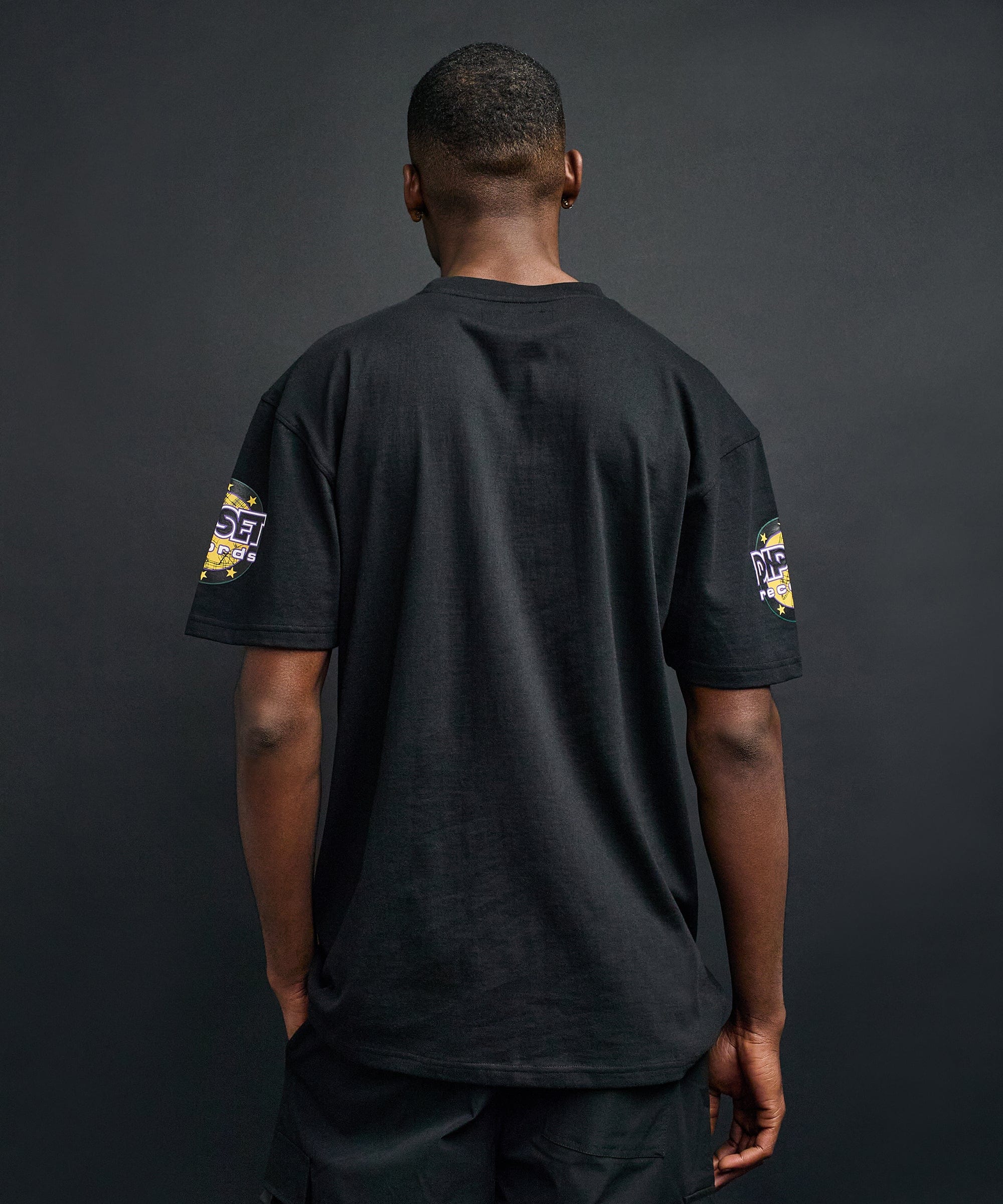 Mad Sleeve Print Short Sleeve Tee - Black - Image 10