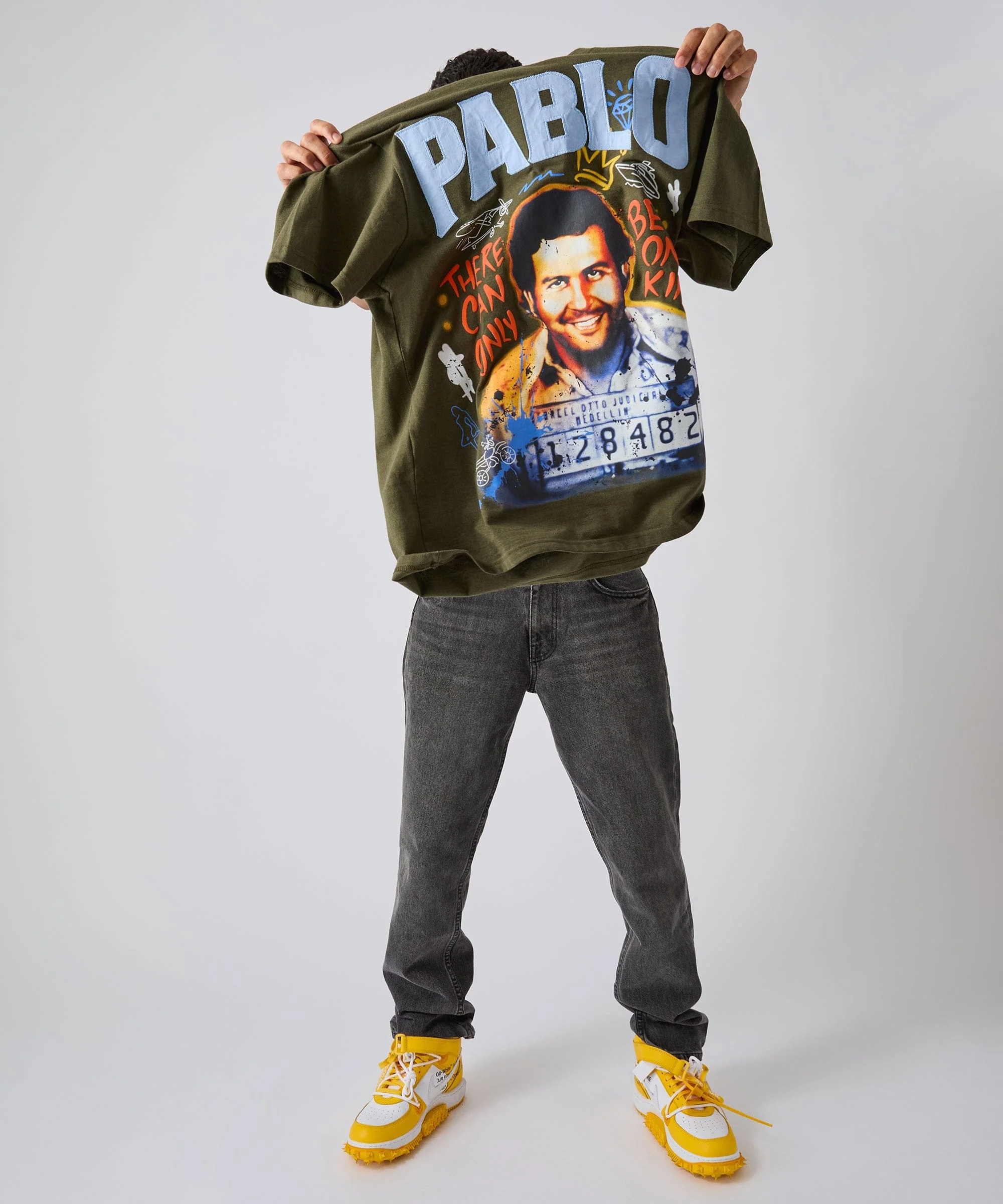 Pablo Graffiti Applique Short Sleeve Tee - Green - Image 7