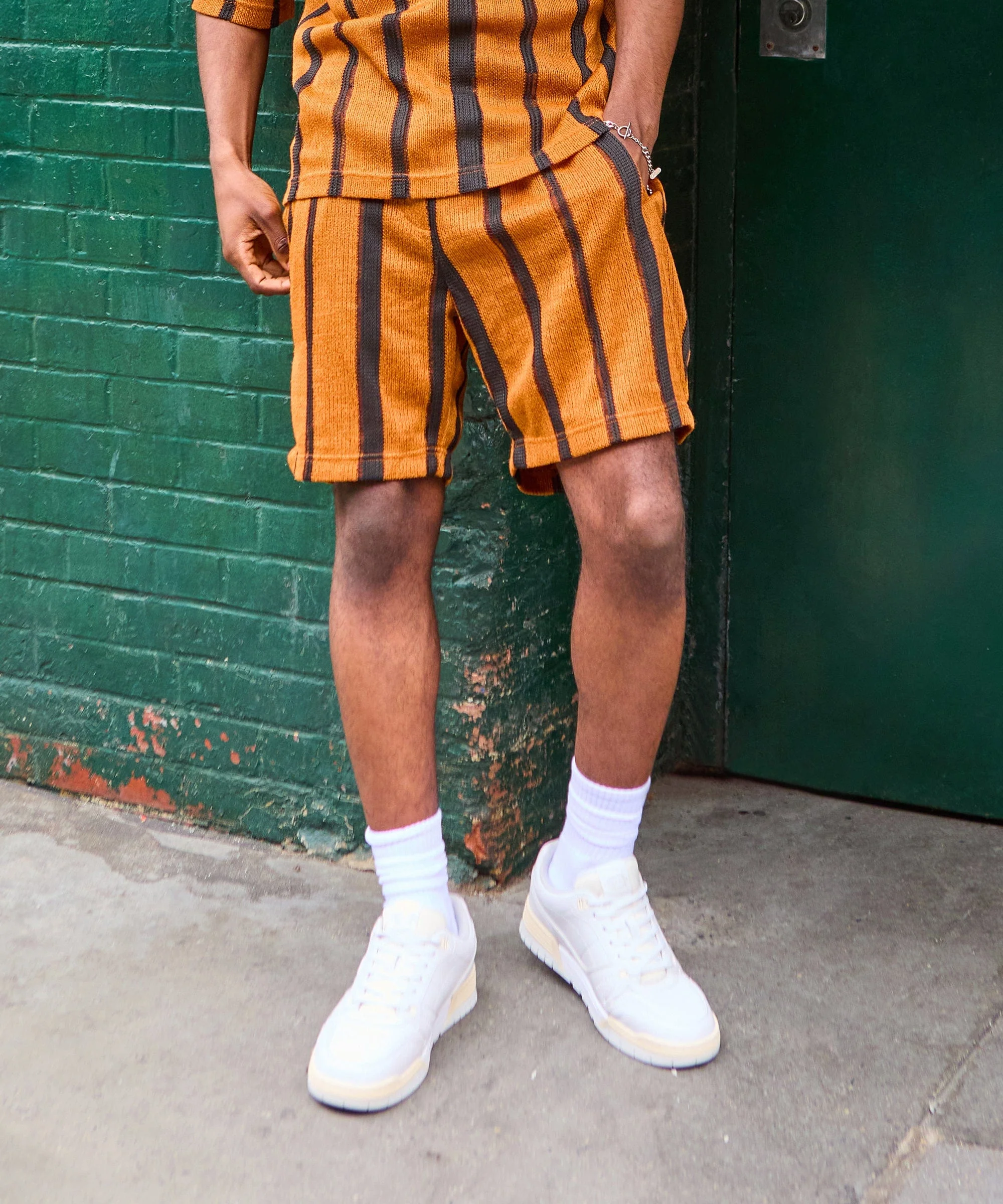 Textured Knit Short - Brown - Image 5